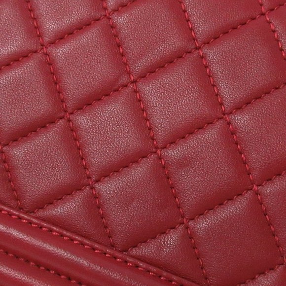 CHANEL Boy Shoulder Bag - Picture 12 of 13